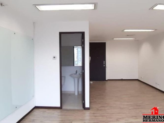 Oficina en  Arriendo en El Poblado, Medellín - Miniatura 3