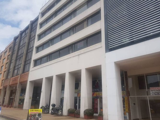 Oficina en Arriendo en Santa barbara alta, Bogotá - Imagen 1