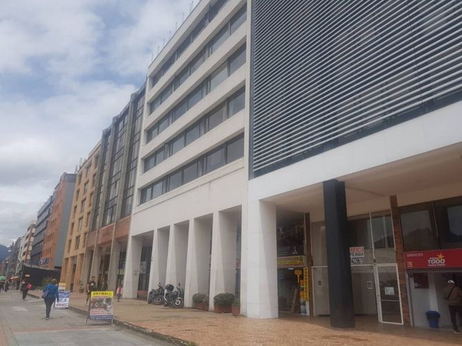 Oficina en Arriendo en Santa barbara alta, Bogotá - Miniatura 11
