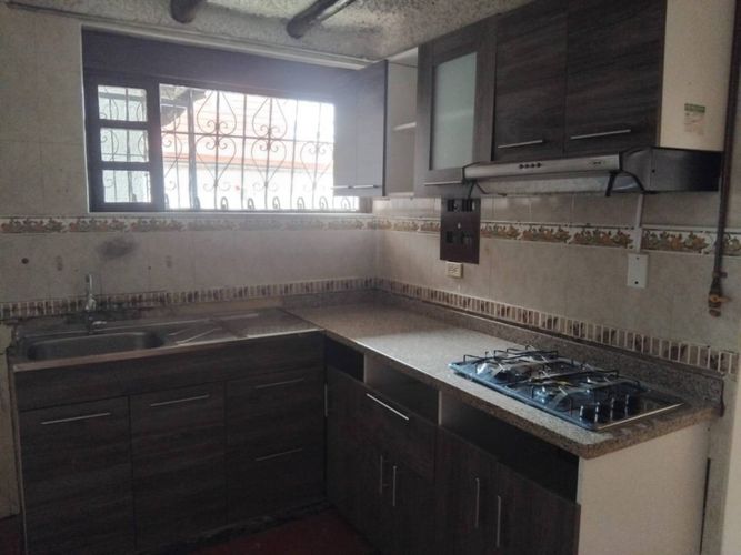 Casa en Arriendo en Pontevedra, Bogotá - Miniatura 7