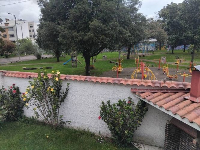 Casa en Arriendo en Pontevedra, Bogotá - Miniatura 25
