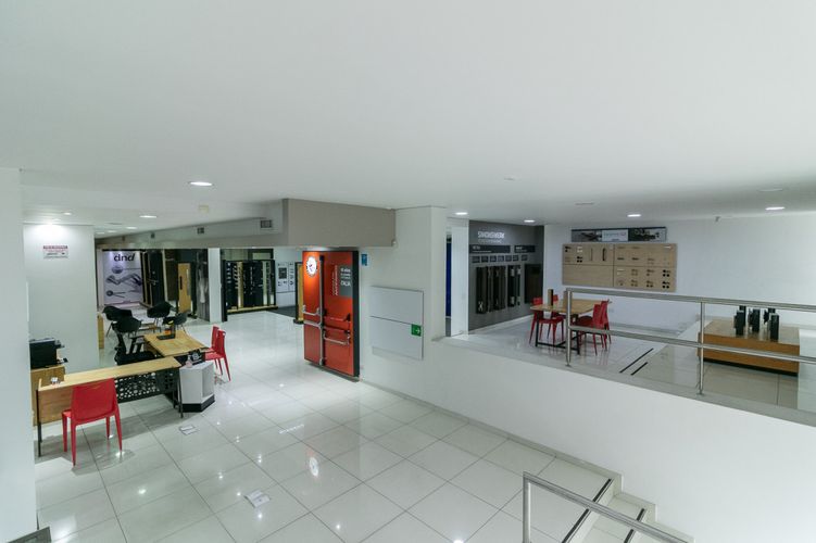 Local en venta en Chico norte, Bogotá - Imagen 1
