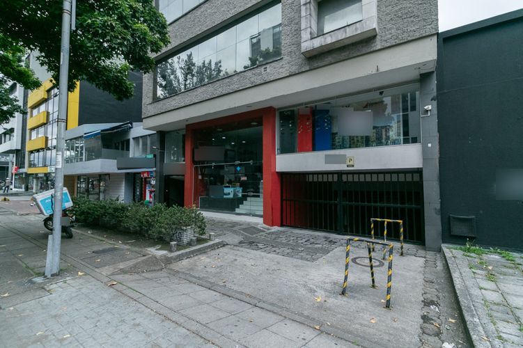 Local en venta en Chico norte, Bogotá - Miniatura 4