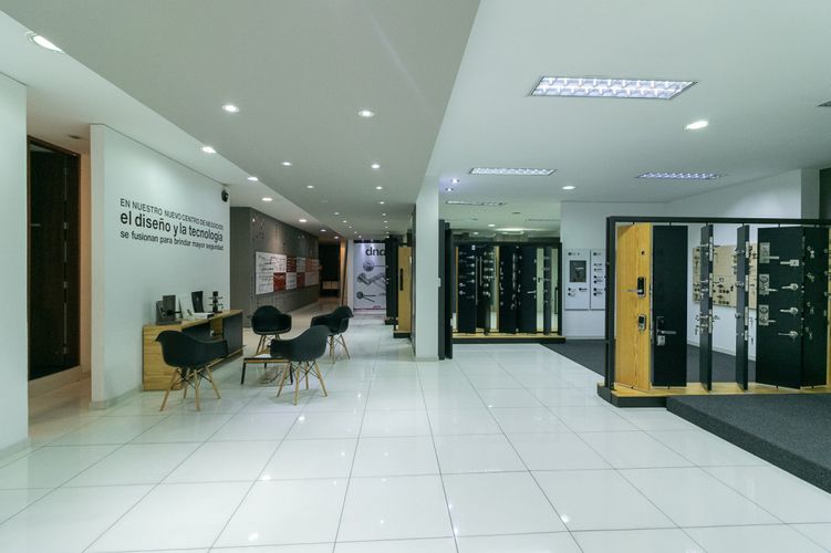 Local en venta en Chico norte, Bogotá - Miniatura 24