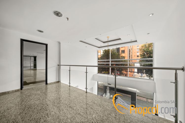 Edificio en venta en Zona norte, Bogotá - Miniatura 3