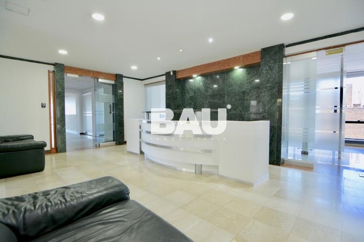 Oficina en Venta en Los rosales, Bogotá - Miniatura 3