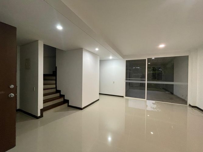 Casa en  Arriendo en Ciudad Country, Jamundí - Miniatura 2