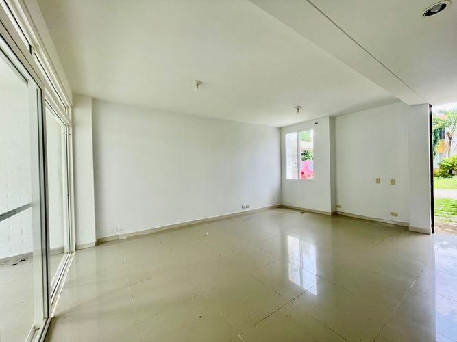 Casa en  Arriendo en Ciudad Country, Jamundí - Miniatura 3