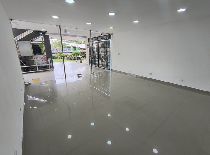 Local en Arriendo en El lido, Cali - Miniatura 2