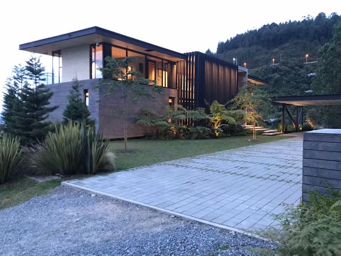 Casa en Arriendo en Medellín - Miniatura 3