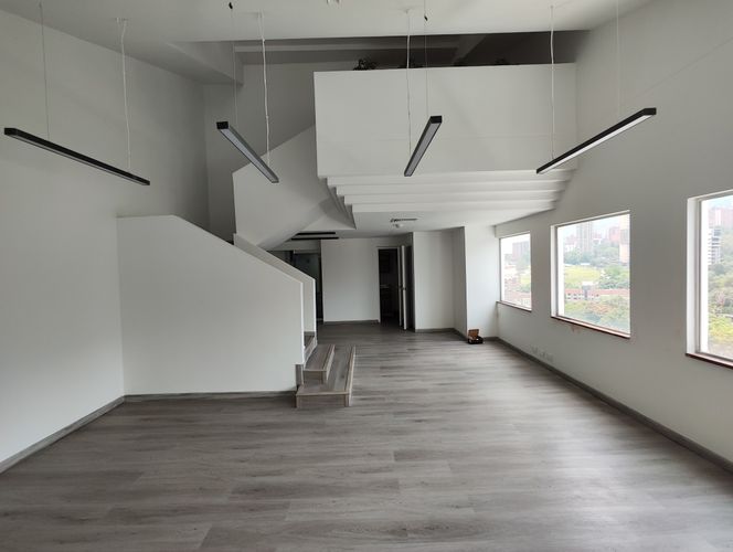 Oficina en Arriendo en El Poblado, Medellín - Miniatura 5