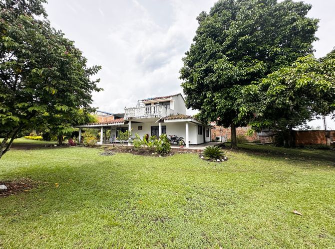 Finca en Venta en El cerrito - Miniatura 2