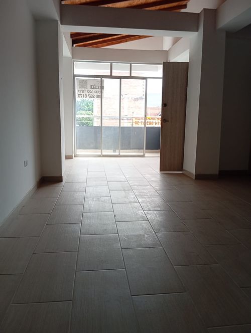 Casa en Arriendo en Medellín - Miniatura 2