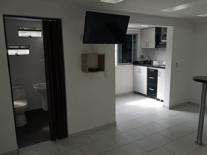 Apartaestudio en Arriendo en Centro, Medellín - Miniatura 3
