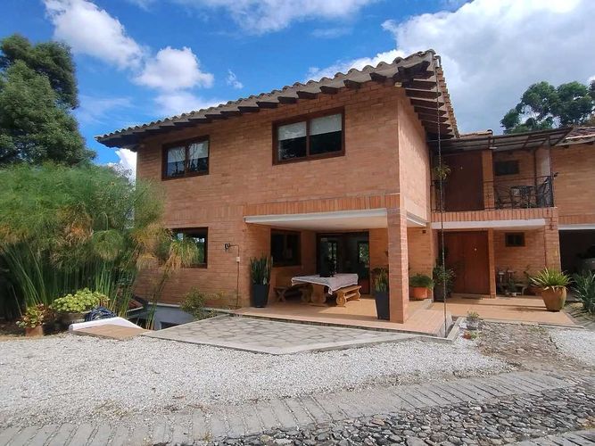 Casa en Arriendo en Llano Grande, Rionegro - Miniatura 2