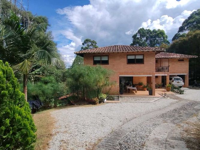 Casa en Arriendo en Llano Grande, Rionegro - Miniatura 3