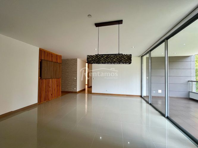 Apartamento en Arriendo en El Poblado, Medellín - Miniatura 5