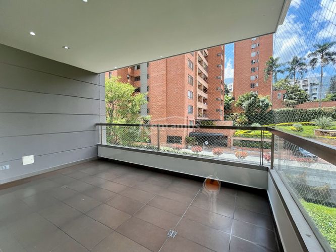 Apartamento en Arriendo en El Poblado, Medellín - Miniatura 7
