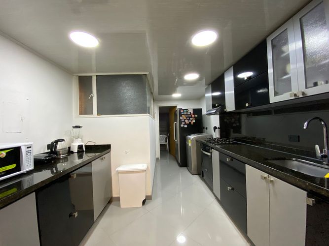 Apartamento en Arriendo en Santa Barbara, Bogotá - Imagen 1