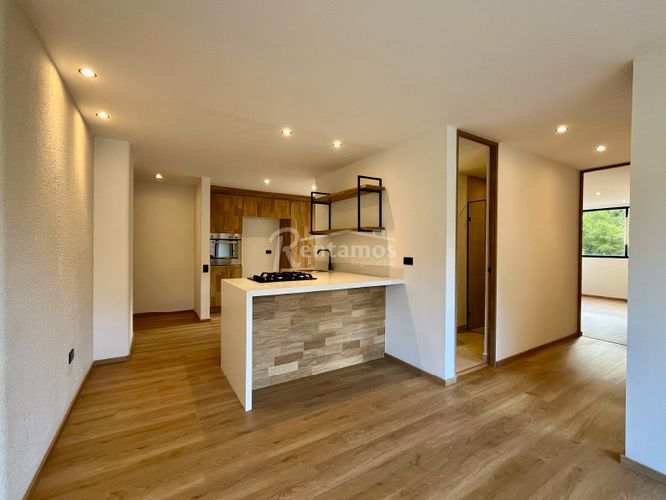 Apartamento en Venta en Cumbres, Envigado - Imagen 1