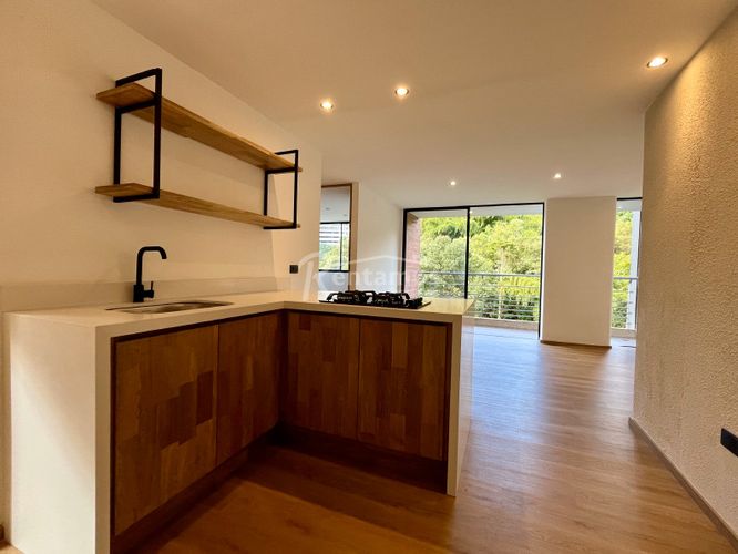 Apartamento en Venta en Cumbres, Envigado - Miniatura 6