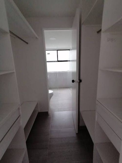 Apartamento en Arriendo en San Lucas, Medellín - Miniatura 8