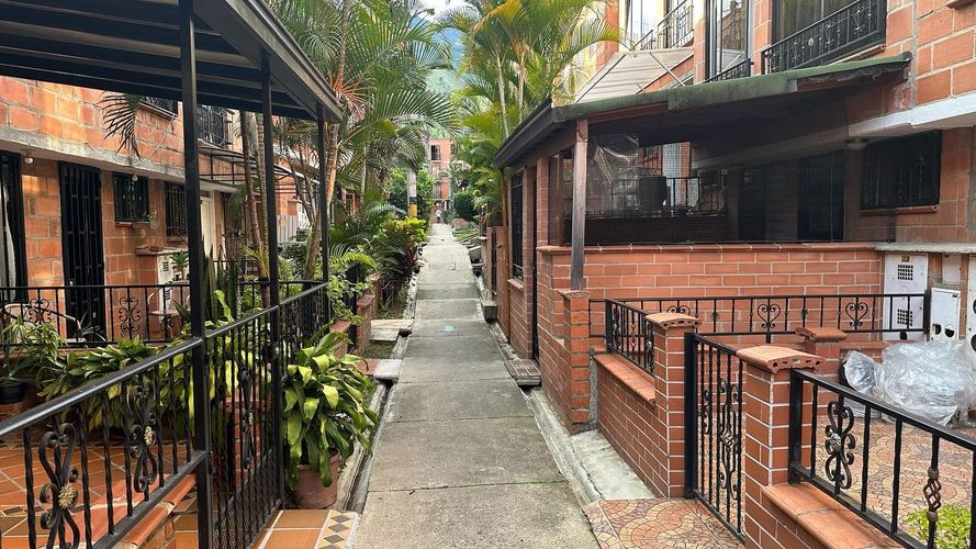 Casa en Venta en Niquia, Bello - Miniatura 2