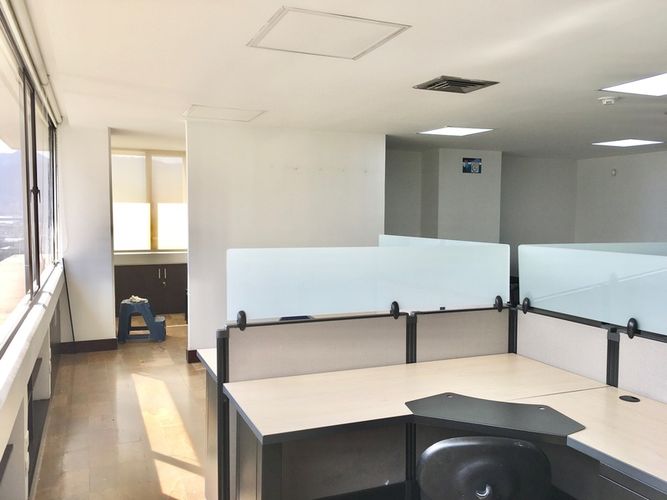 Oficina en venta en El Poblado, Medellín - Miniatura 4