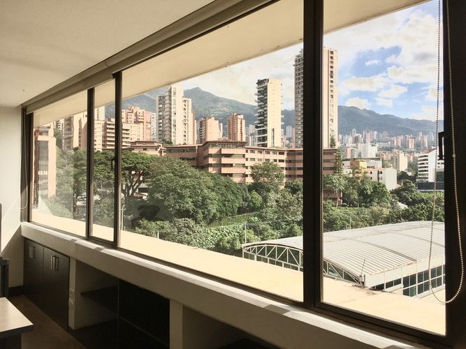 Oficina en venta en El Poblado, Medellín - Miniatura 7