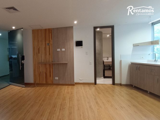 Oficina en Arriendo en Castropol, Medellín - Miniatura 5