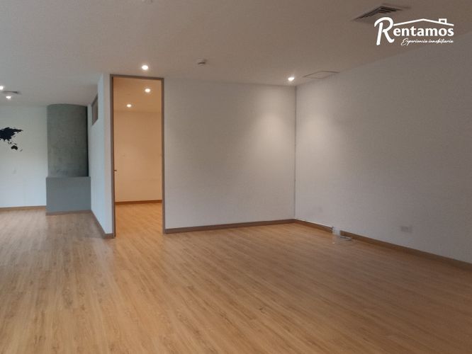Oficina en Arriendo en Castropol, Medellín - Miniatura 11