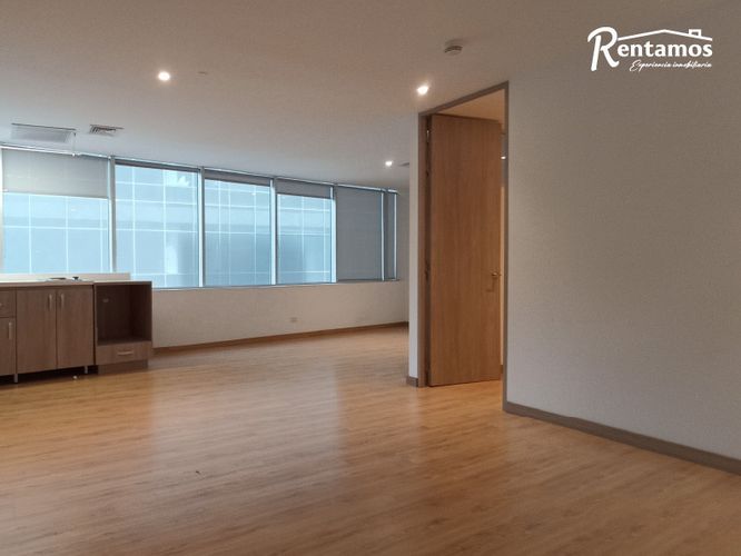 Oficina en Arriendo en Castropol, Medellín - Miniatura 12