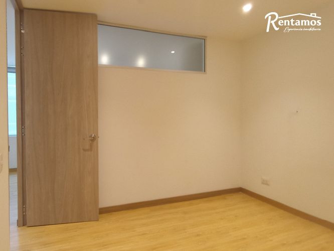 Oficina en Arriendo en Castropol, Medellín - Miniatura 14