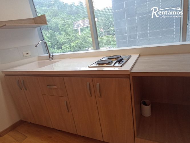 Oficina en Arriendo en Castropol, Medellín - Miniatura 15