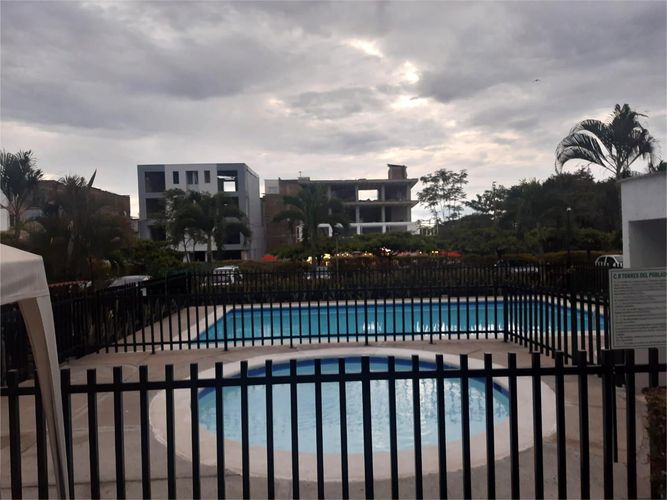 Apartamento en Venta en Poblado de confaunion, Palmira - Miniatura 2