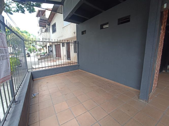 Local en Arriendo en Medellín - Miniatura 3
