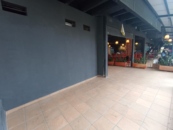 Local en Arriendo en Medellín - Miniatura 4