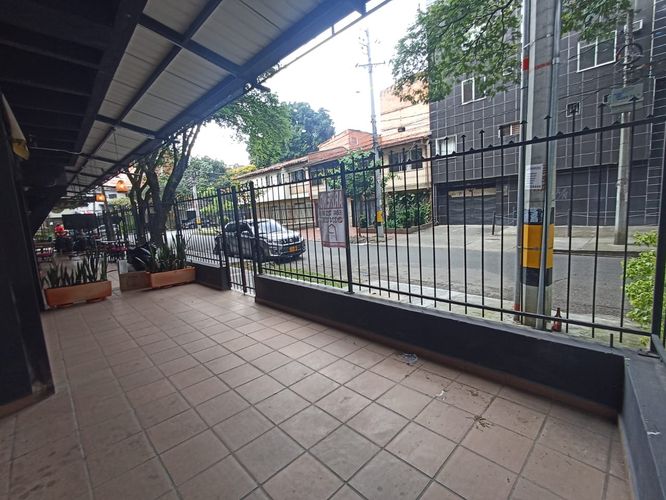 Local en Arriendo en Medellín - Miniatura 5