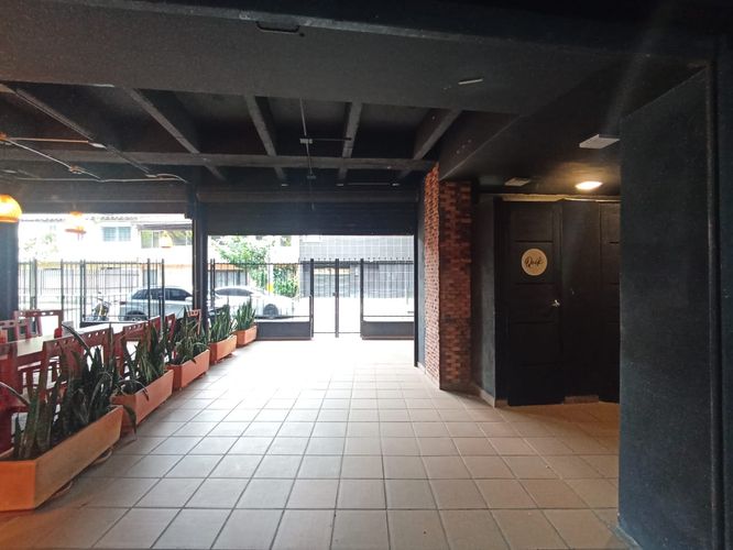 Local en Arriendo en Medellín - Miniatura 9