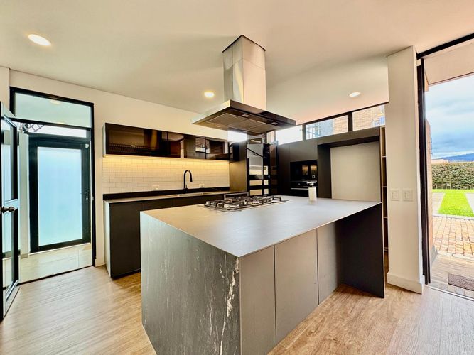 Casa en Arriendo en Fonquetá, Chía - Miniatura 14