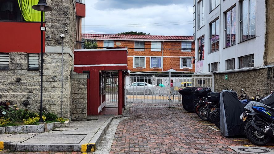 Apartamento en Arriendo en Centro Comercial Centro Suba, Bogotá - Miniatura 2