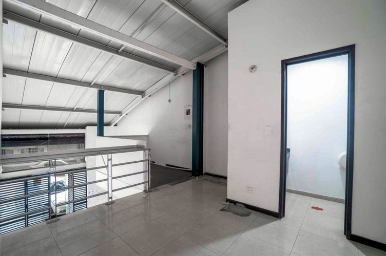 Local en  Venta en Granada, Yumbo - Miniatura 4