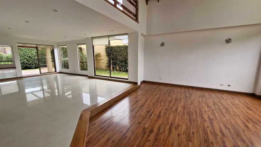 Casa en Arriendo en Guaymaral, Chía - Miniatura 3