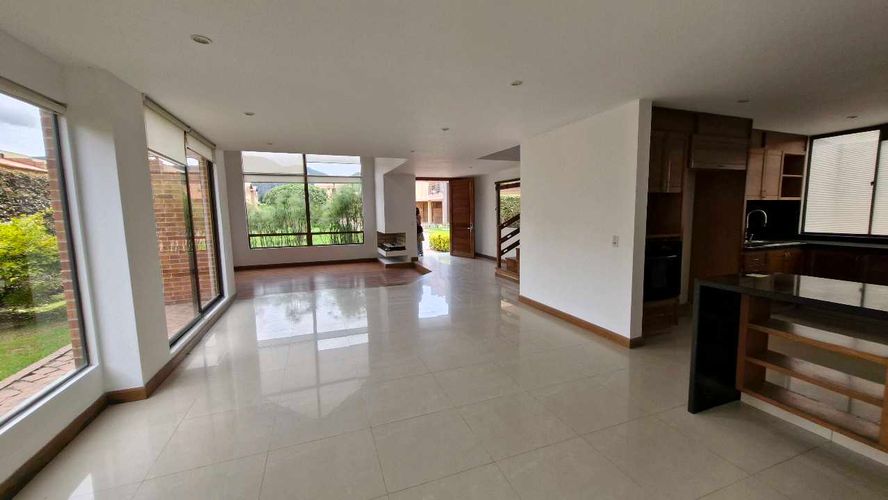 Casa en Arriendo en Guaymaral, Chía - Miniatura 13