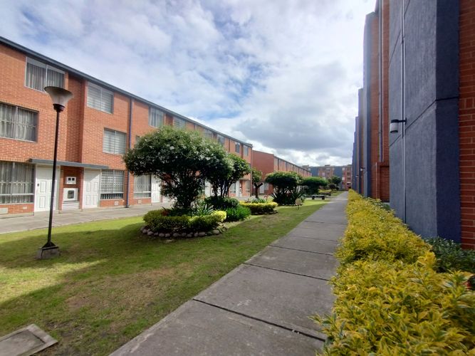 Apartamento en Arriendo en Castilla, Bogotá - Miniatura 2