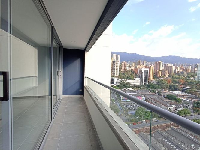 Apartaestudio en Arriendo en El Poblado, Medellín - Miniatura 7
