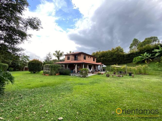 Finca en Arriendo en El salado, Guarne - Miniatura 2