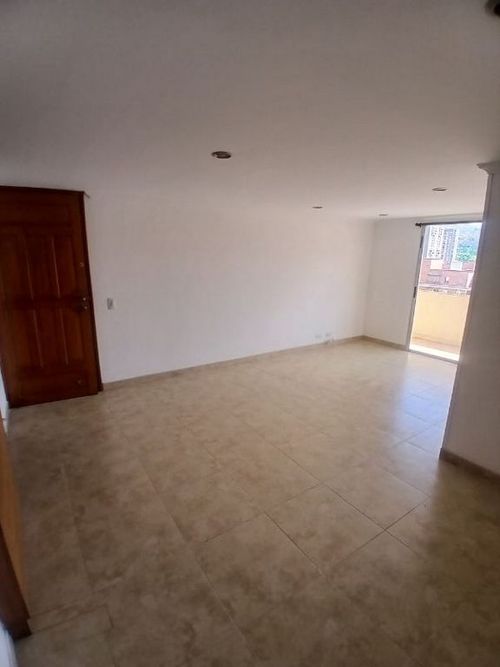 Apartamento en Arriendo en Los colores, Medellín - Miniatura 4