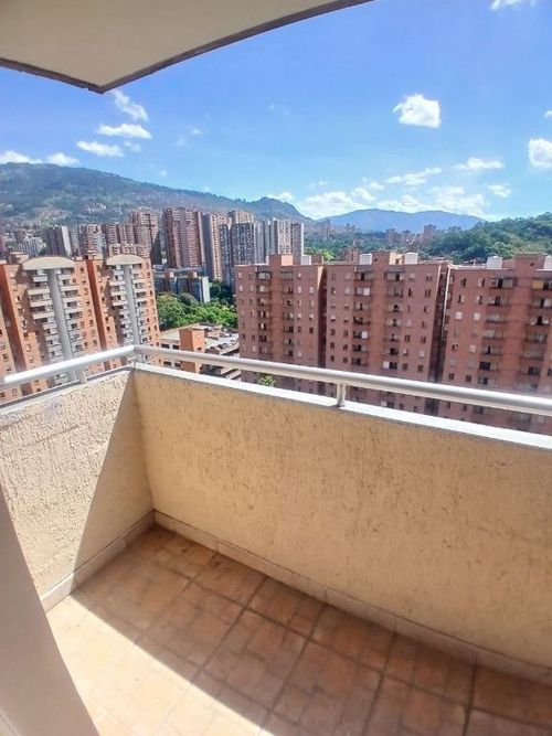 Apartamento en Arriendo en Los colores, Medellín - Miniatura 16