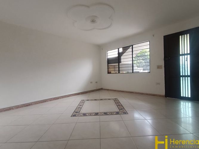 Apartamento en Venta en Boston, Medellín - Miniatura 3